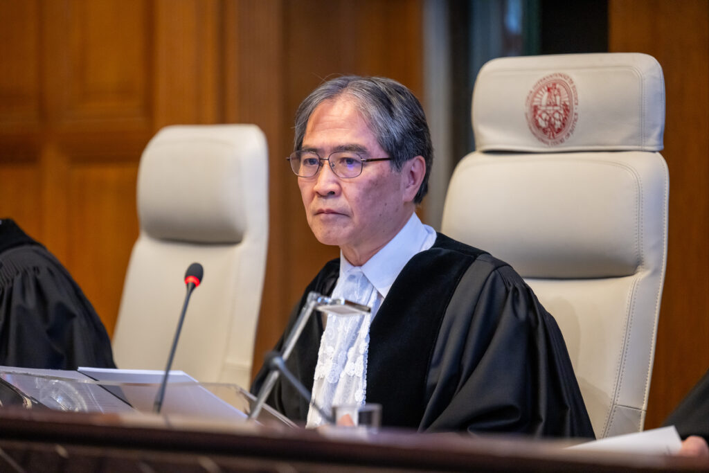 ''Genel olarak Uluslararası Adalet Divanı, çevre hakkı ile insan hakları arasında güçlü bir bağ kurarak, iklim adaletini uluslararası hukukta daha sağlam bir temele oturttu ve iklim krizine karşı devletlerin yükümlülüklerini yeniden tanımlayan tarihi bir çerçeve sunmuş oldu.''